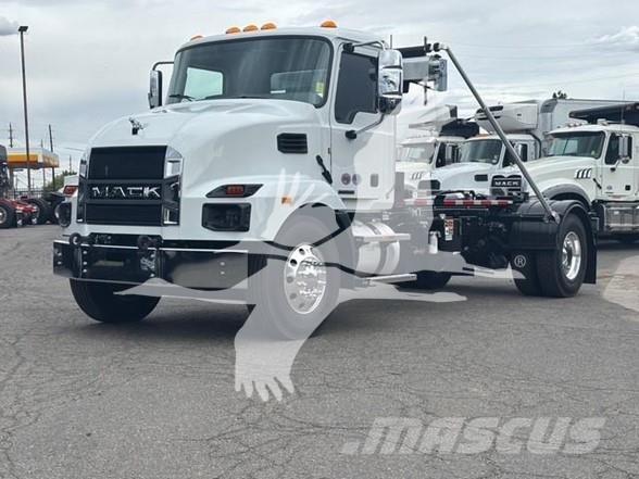 Mack MD7 Sonstige Baumaschinen
