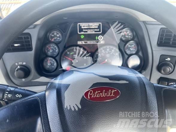 Peterbilt 567 Sattelzugmaschinen