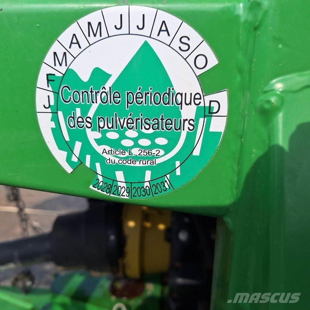 John Deere 732 Anhängespritzen