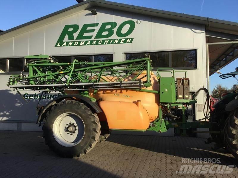 Amazone UX 4200 Anhängespritzen