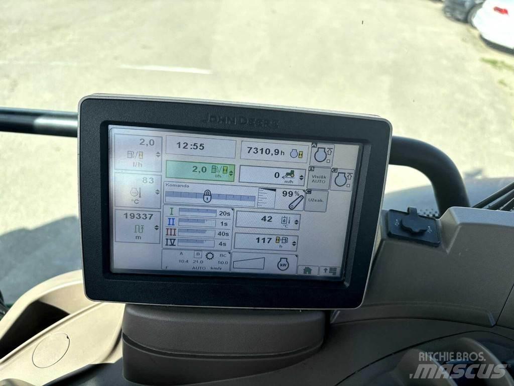 John Deere 6150R Traktoren