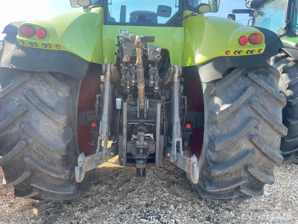 CLAAS Axion 840 Traktoren