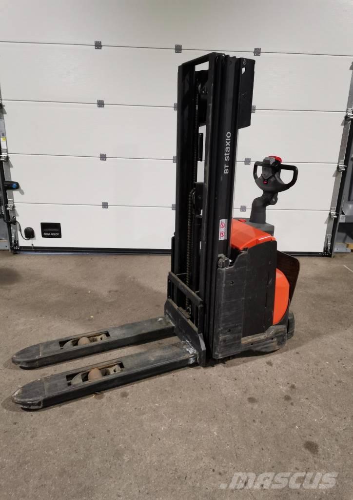 Toyota SWE120L Deichselstapler