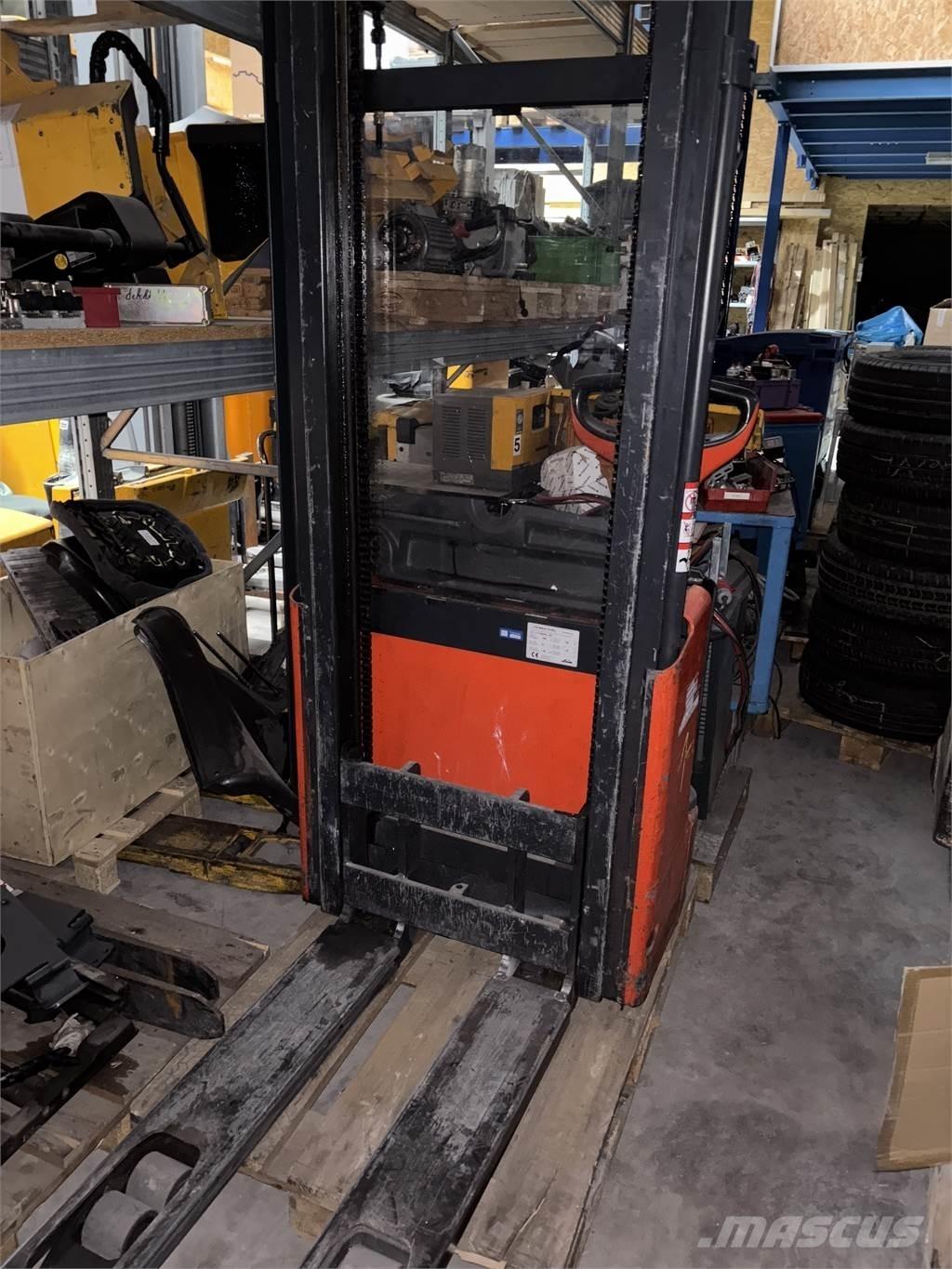 Linde L10 defekt Zelfrijdende stapelaars