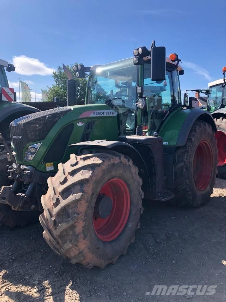 Fendt 724 Vario S4 Traktoren