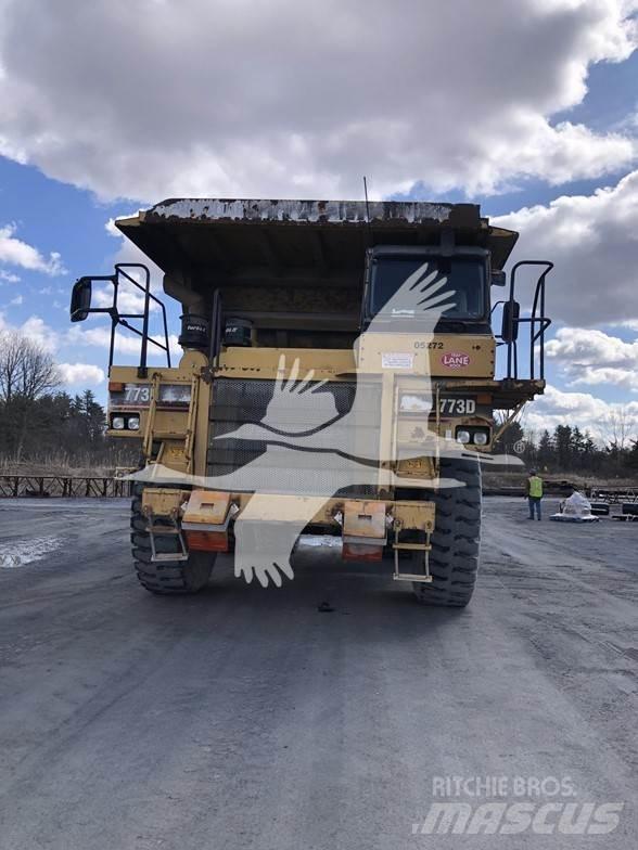 CAT 773D Dumper - Knickgelenk