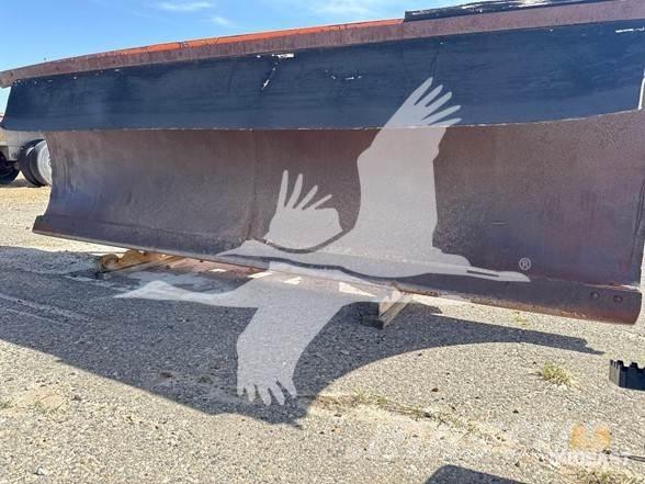  SNOW PLOW Sonstige Baumaschinen