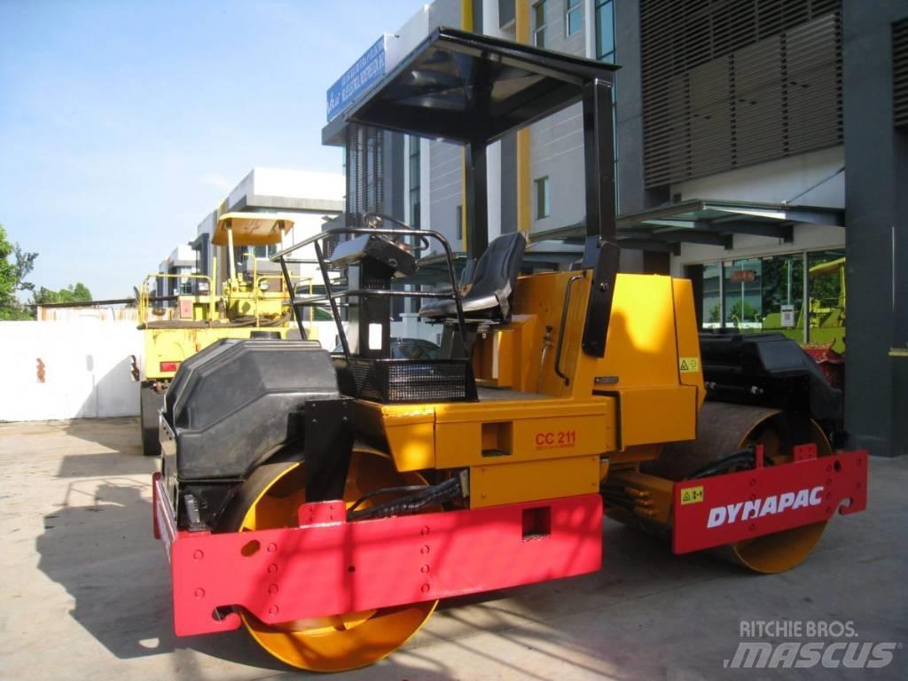 Dynapac CC 211 Tandemwalzen