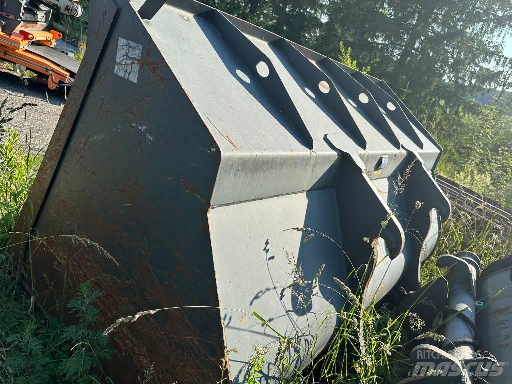 Komatsu Schaufel 5m3 Schaufeln