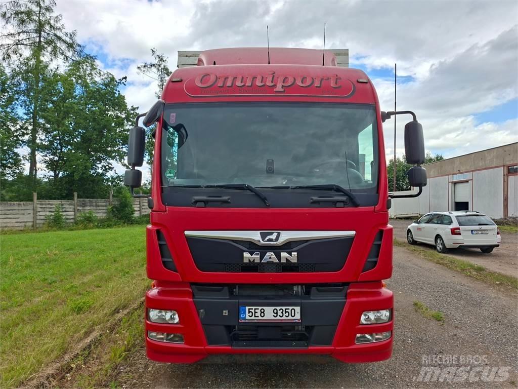MAN TGM 18.290 Pritschenwagen/Pritschenwagen mit Seitenklappe