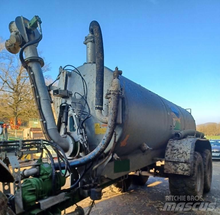 Mauguin ELBR 12500 Gülletankwagen