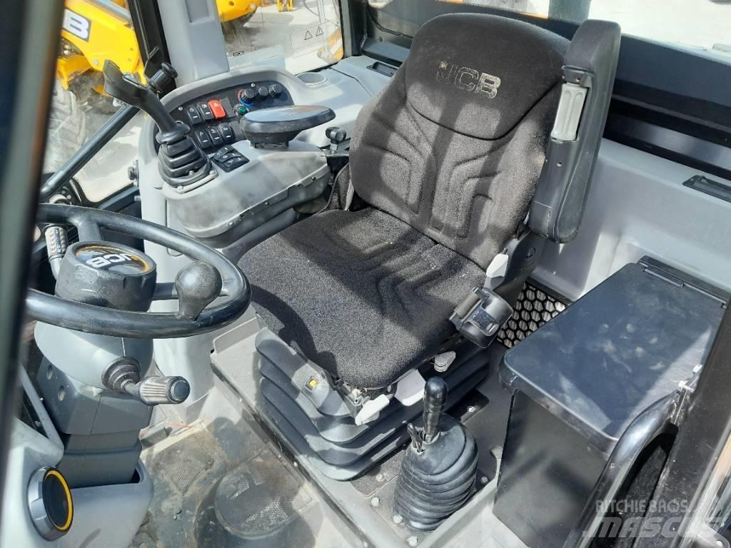 JCB TM 320 Teleskoplader für Landwirtschaft