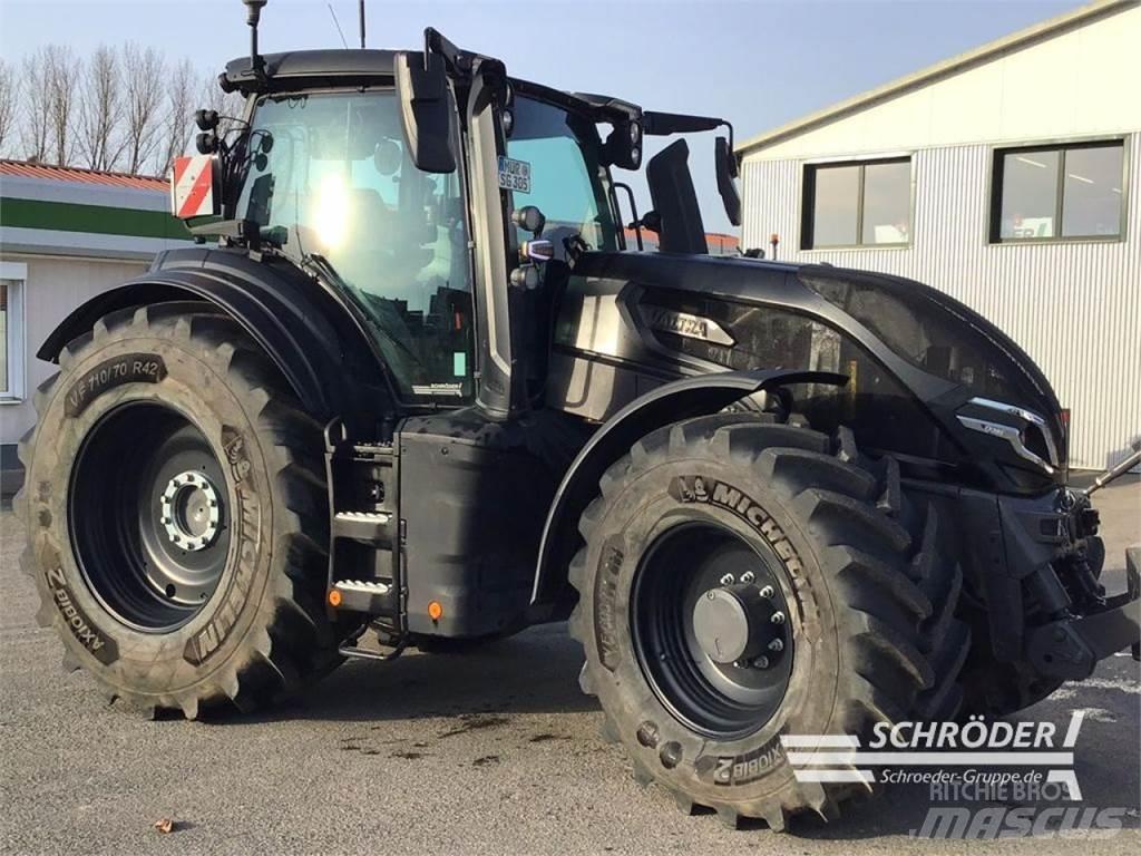 Valtra Q 305 Traktoren