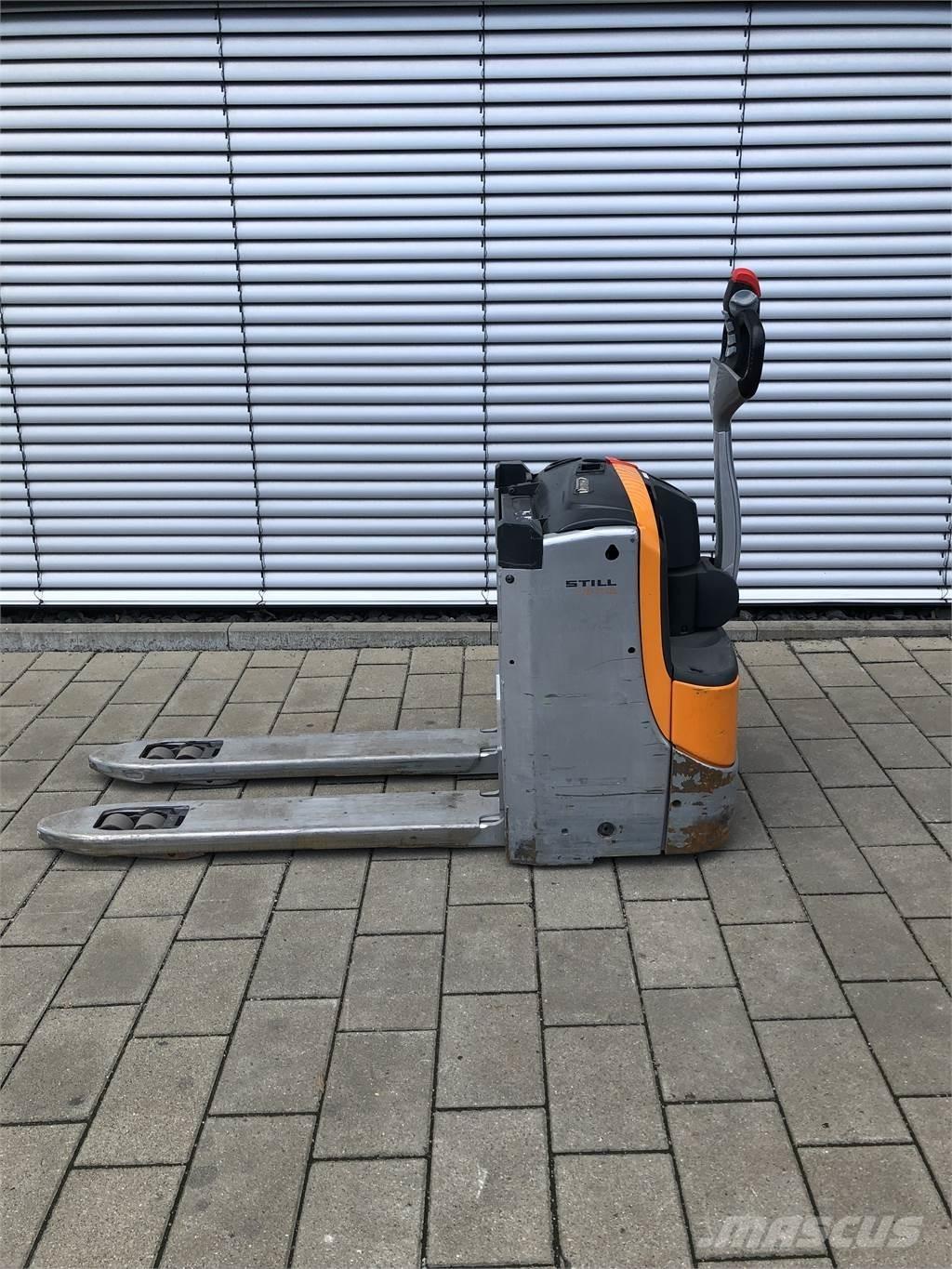 Still EXU-H18 Deichselstapler