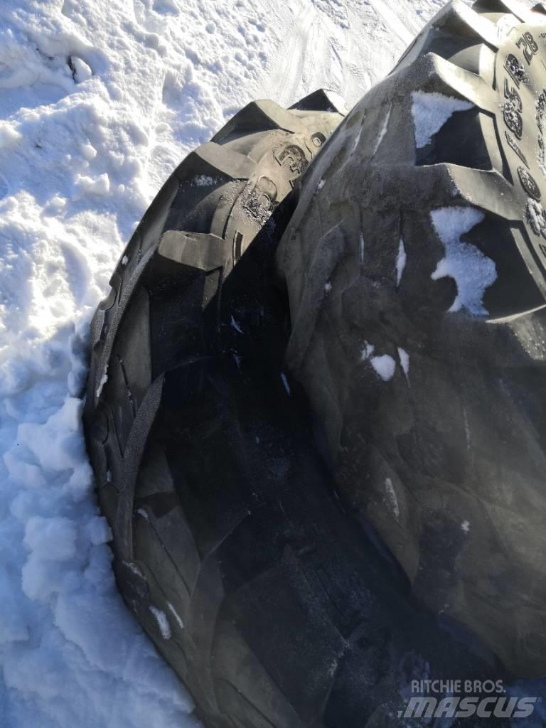Pirelli 420/85R28 Reifen