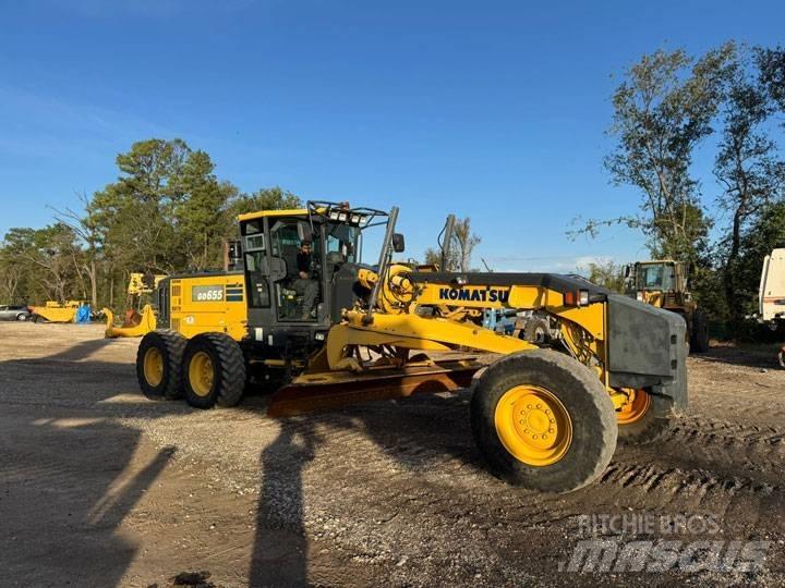 Komatsu GD 655-6 Grader