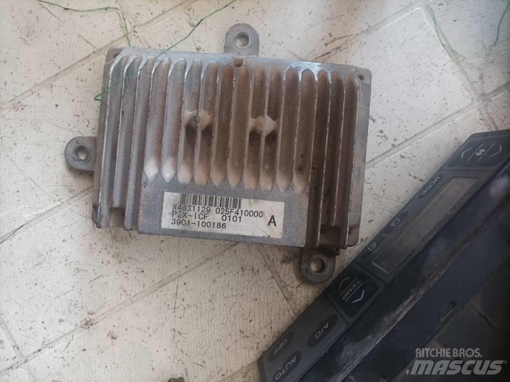Hitachi ZX 350 LC-6 Elektronik