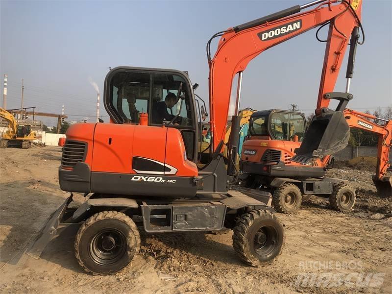Doosan DX60 Raupenbagger