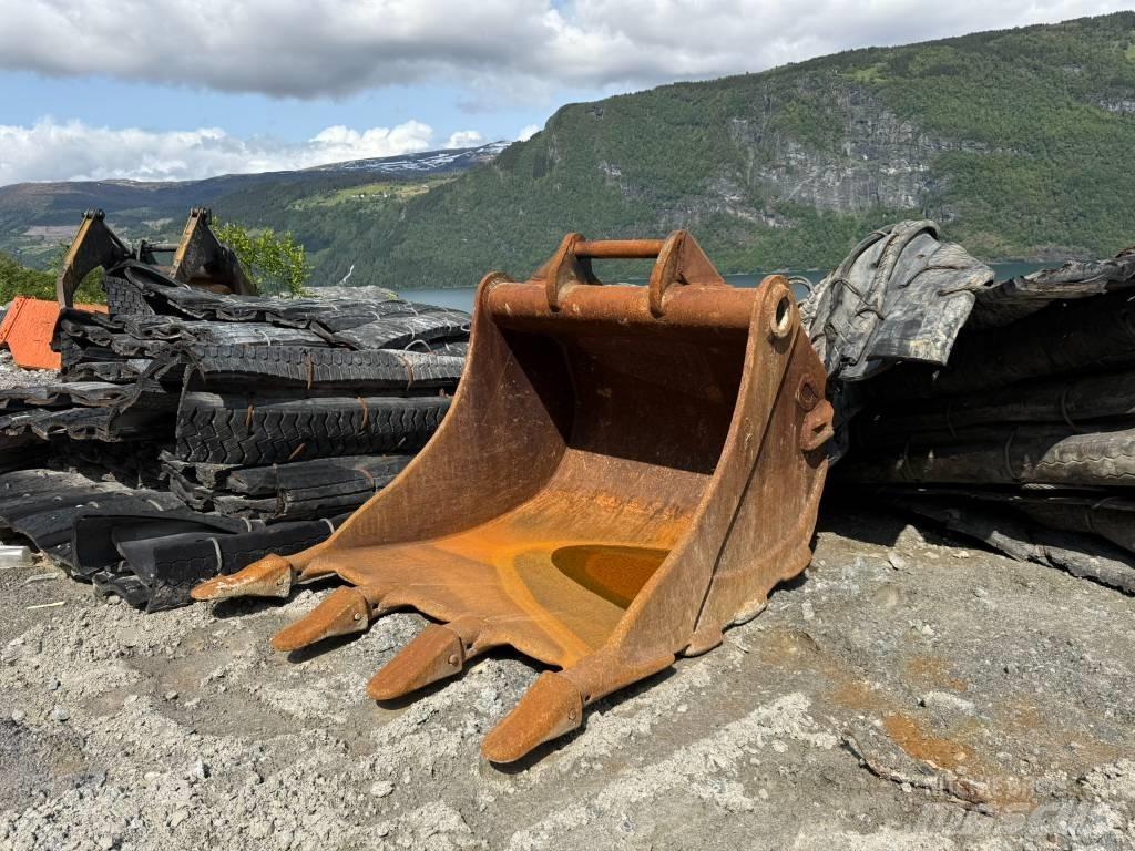 Doosan DX 300 LC-5 Raupenbagger