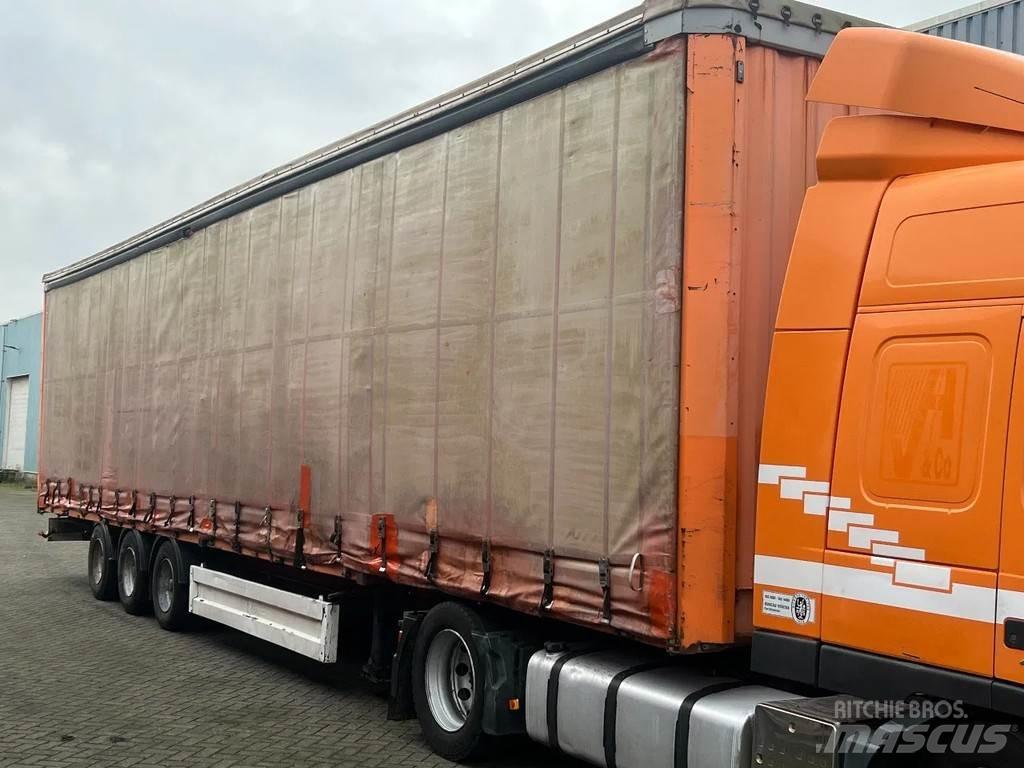 Krone + 3 AXEL + MEGA Curtainsiderauflieger