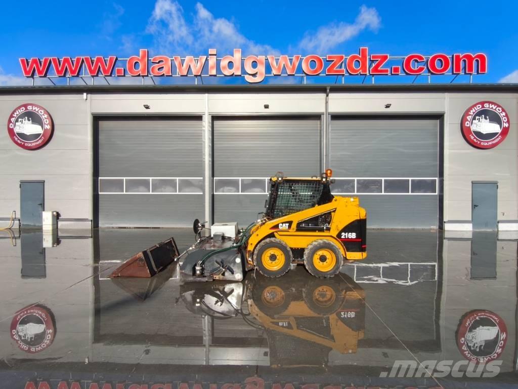 CAT 216 B Minilader