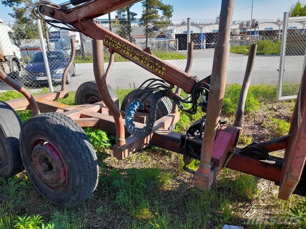 Patu 595+Metsäkärry Krane und Lader