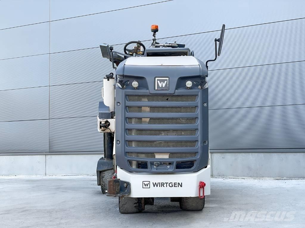 Wirtgen W 50 RI Asphaltfräsen