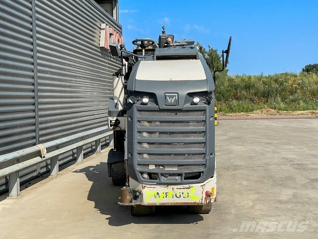 Wirtgen W 50 RI Asphaltfräsen
