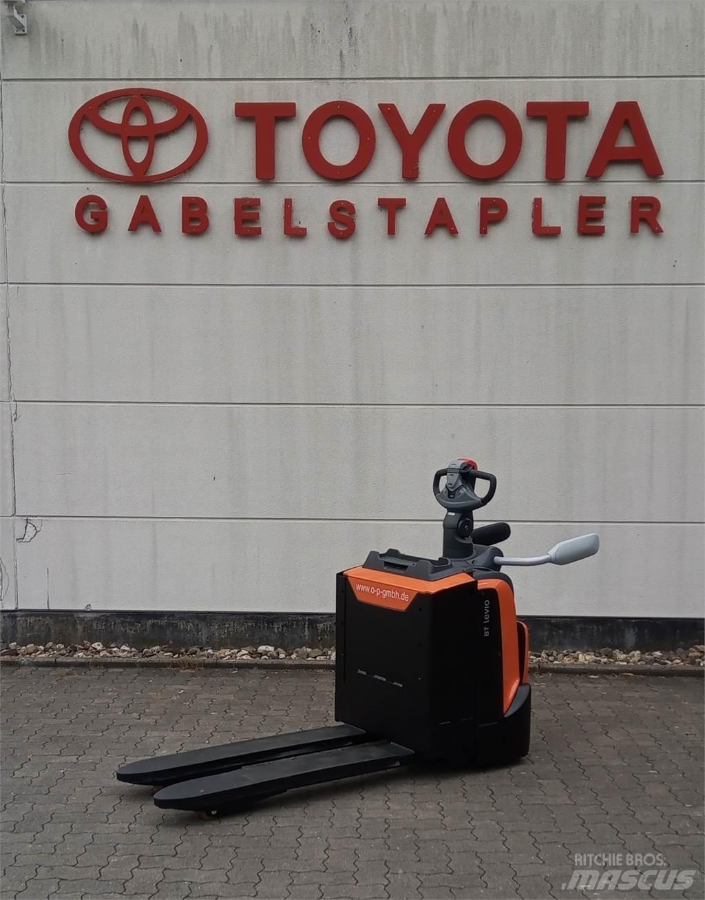 Toyota LPE200 Niedergabelstapler