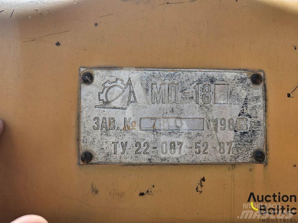  T - 130 Bulldozer
