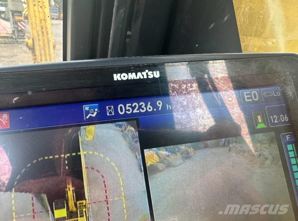 Komatsu PC 210 LC-11 Raupenbagger