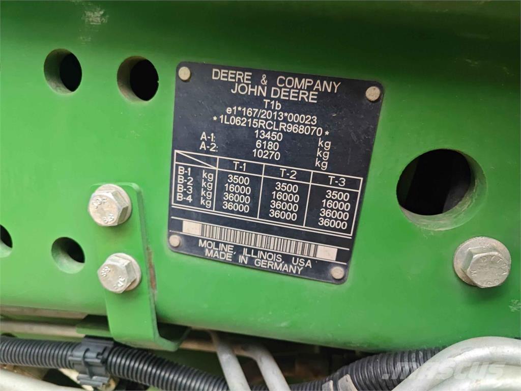 John Deere 6215R Traktoren