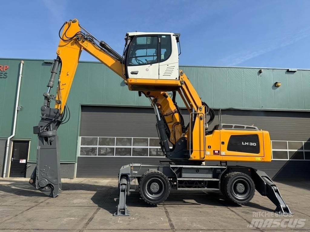 Liebherr LH 30 M Materialumschlag