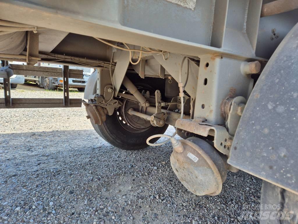 Nopa 3 axle tipper Kipper