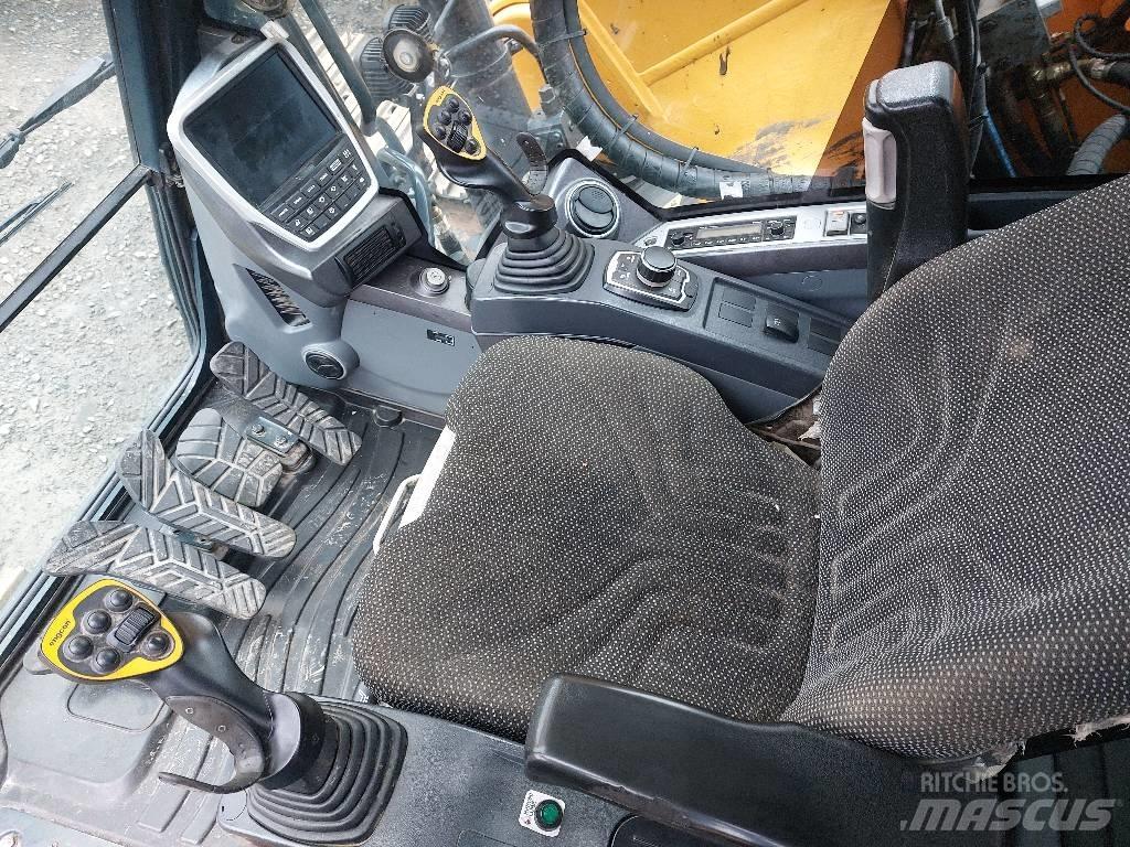 Hyundai HX 220 L Raupenbagger