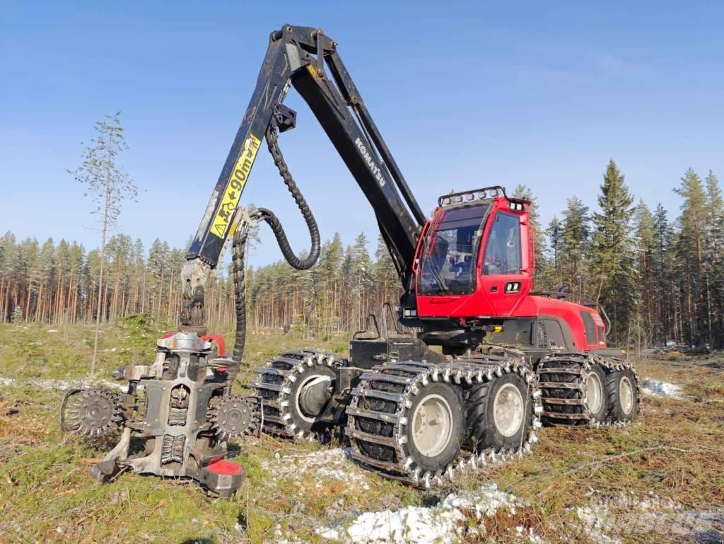 Komatsu 931 XC Harvester