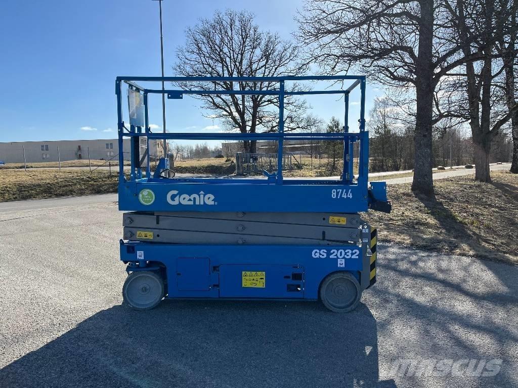 Genie GS 2032 Scheren-Arbeitsbühnen