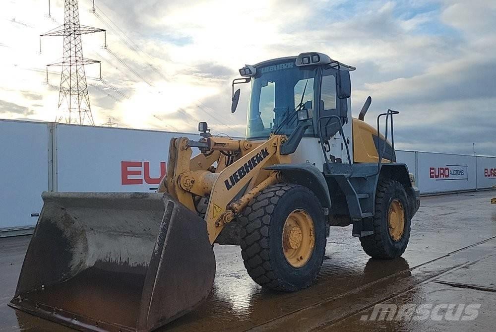 Liebherr L 528 Radlader