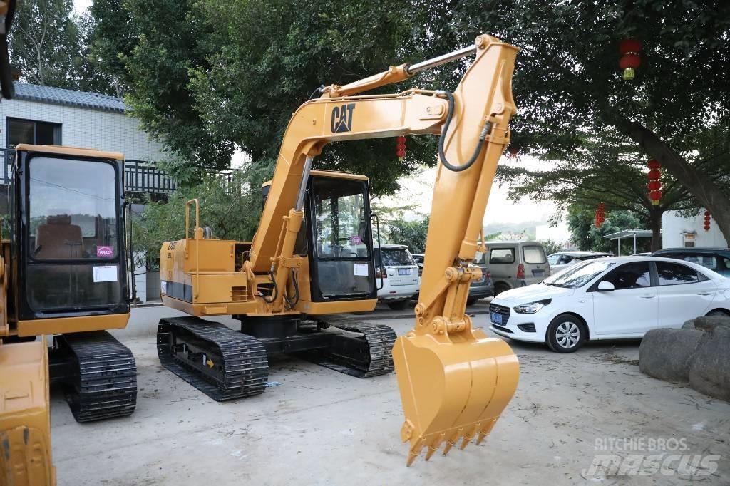 CAT E 70 B Minibagger < 7t