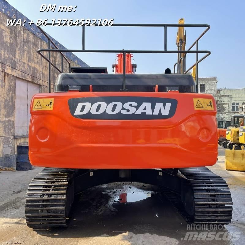 Doosan DX300LC Raupenbagger