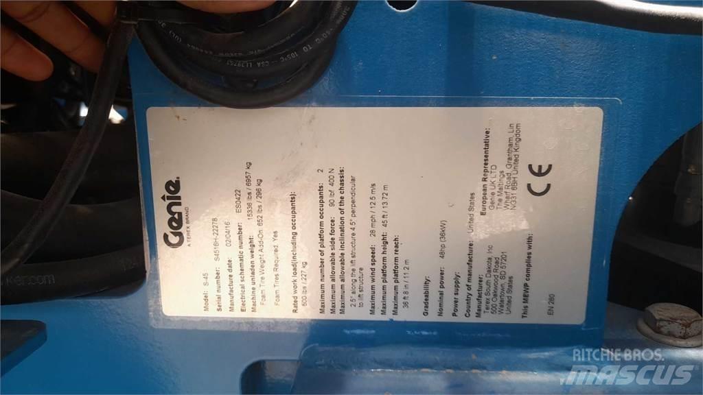 Genie S45 Teleskopbühnen
