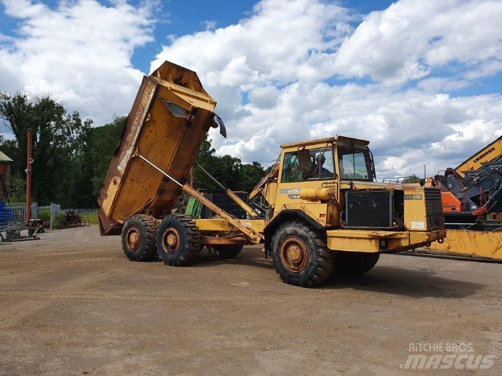 Volvo A 25 C Dumper - Knickgelenk