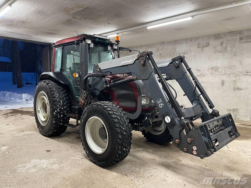Valtra A 93 Traktoren