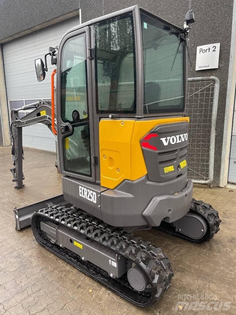 Volvo ECR25D Minibagger < 7t