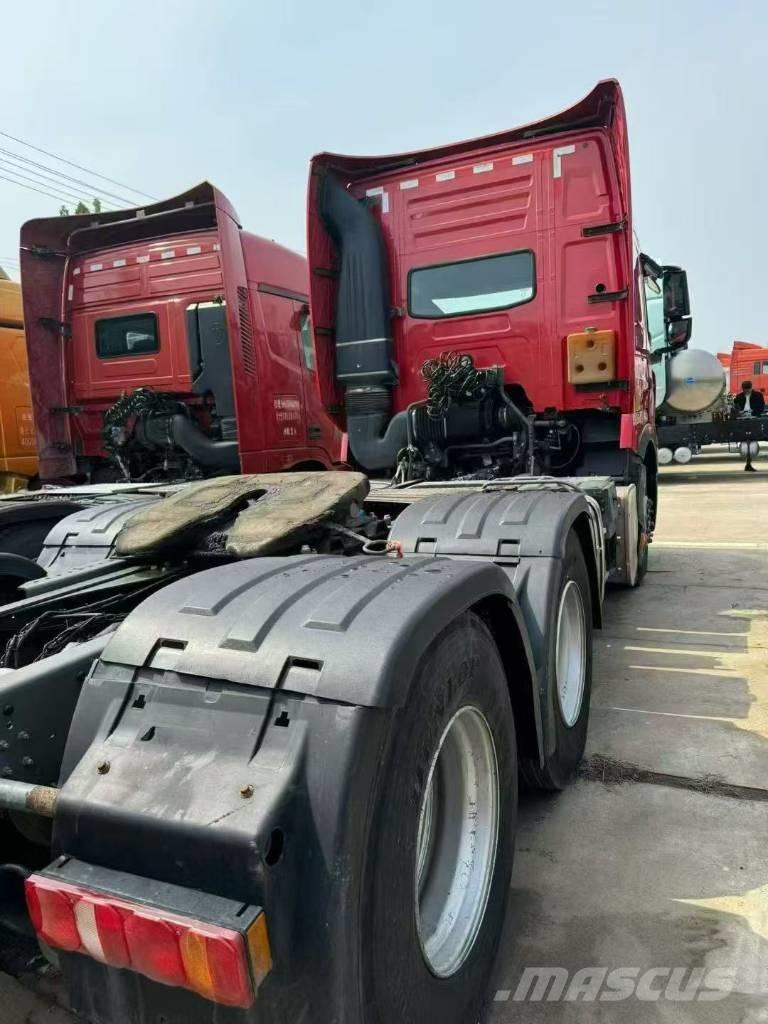 Sinotruk T7H Sattelzugmaschinen