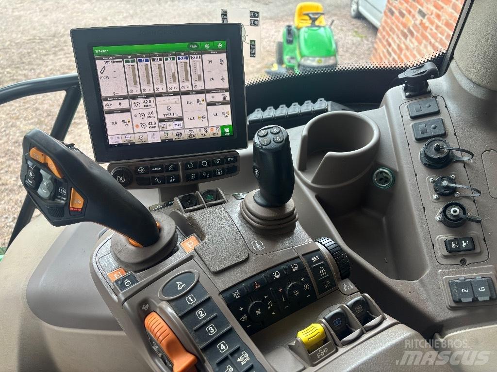 John Deere 6130 R Traktoren