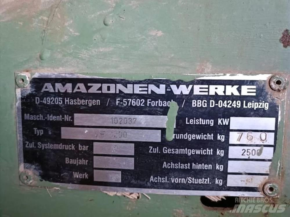 Amazone UF 1200 Anbauspritzen