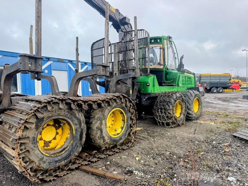 John Deere 1110 Forwarder