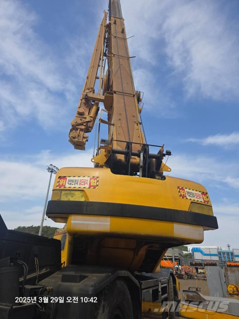 Kobelco RK 450 Ruwterrein kranen