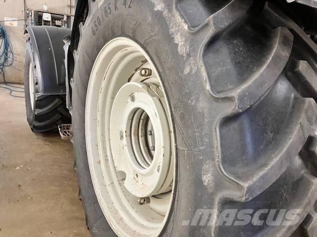 Valtra T 234 V Traktoren